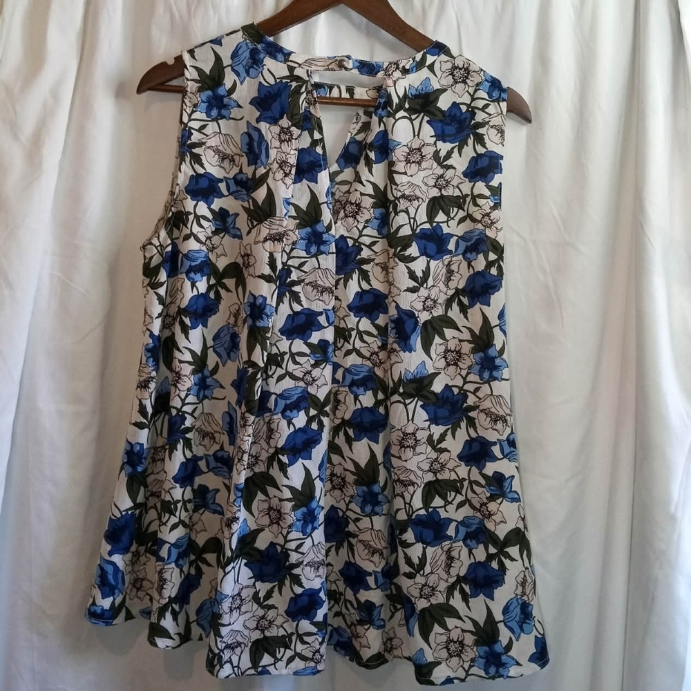 Umgee Small White Floral Tunic Tank Top Blue Floral Flowy Shirt Summer Casual